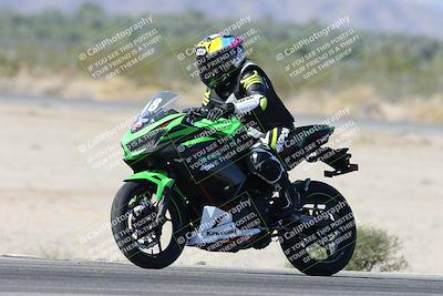 media/Dec-01-2025-Moto Forza (Mon) [[2daa91e15f]]/3-Beginner Group/Session 3 (Turn 3)/